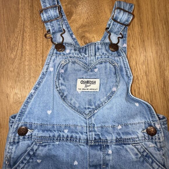 OshKosh B'Gosh Toddler Girl’s Denim Overalls with Hearts Size 18 months Snaps - Picture 3 of 14